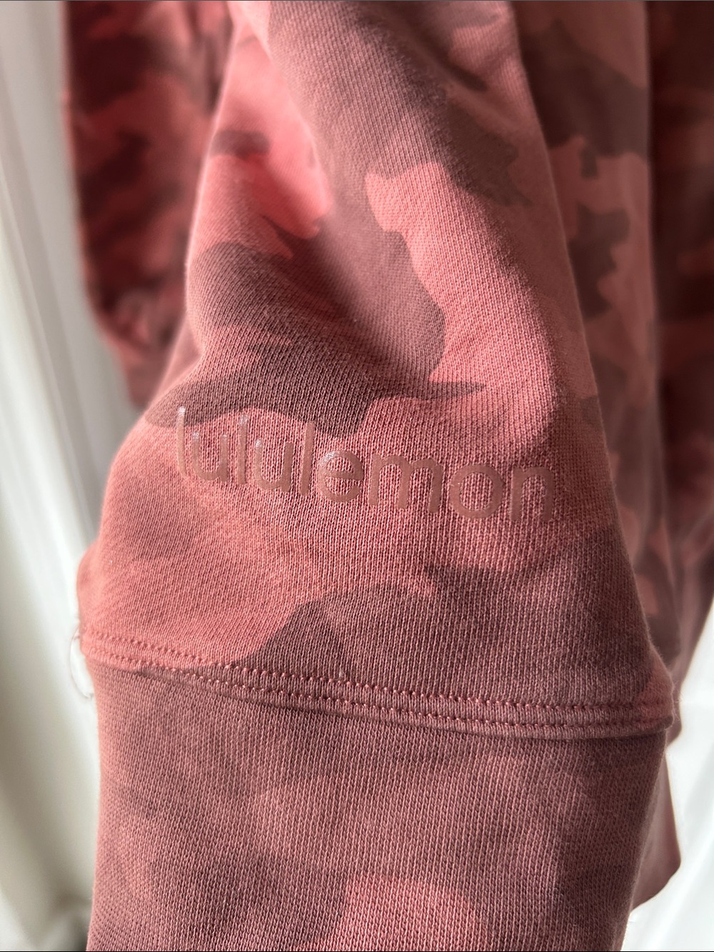 lululemon athletica Women's Camo Crewneck Sweatshirt - Red Camo - Picture 2 of 3